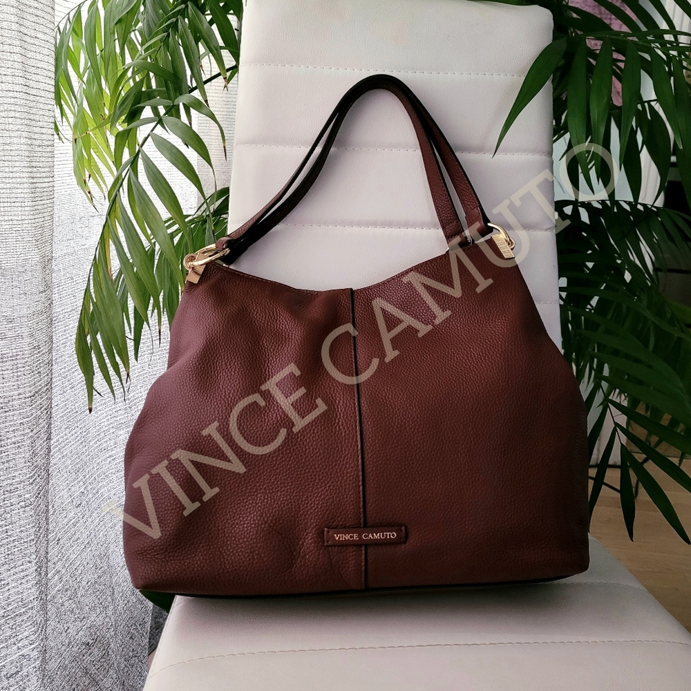 Lik new Vince Camuto Tote Bag ❤